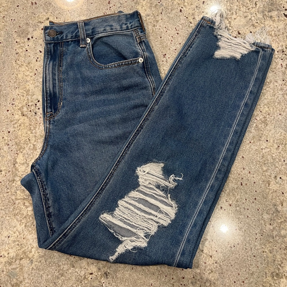 American Eagle Mom Jeans - Super Distressed Jeans - Size 10L - Good Condition